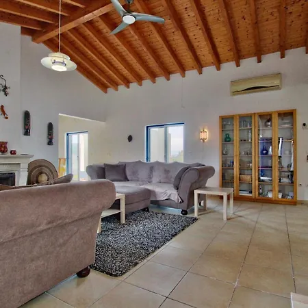 Casa Do Lagarto * אלג'זור